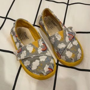 Toddler TOMS Clouds & Rainbows - Size T7